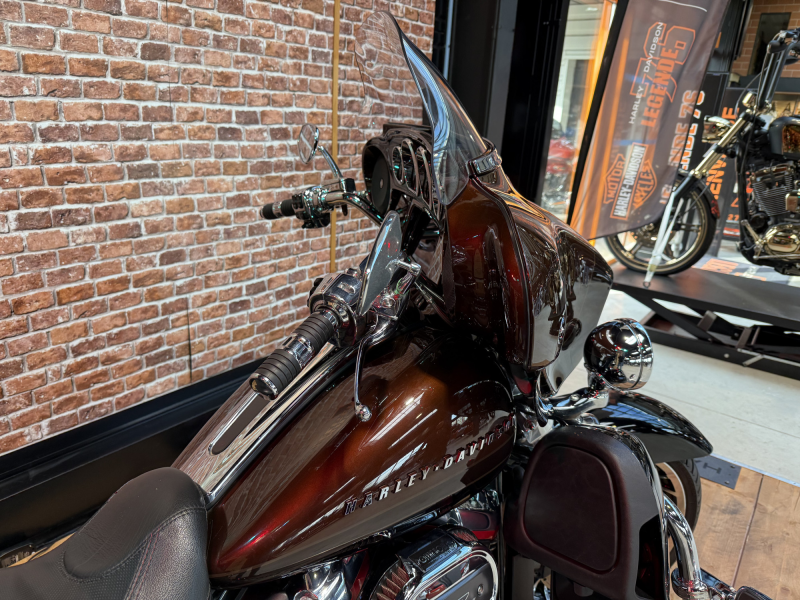 HARLEY DAVIDSON TOURING ELECTRA GLIDE 1923 ULTRA CVO 