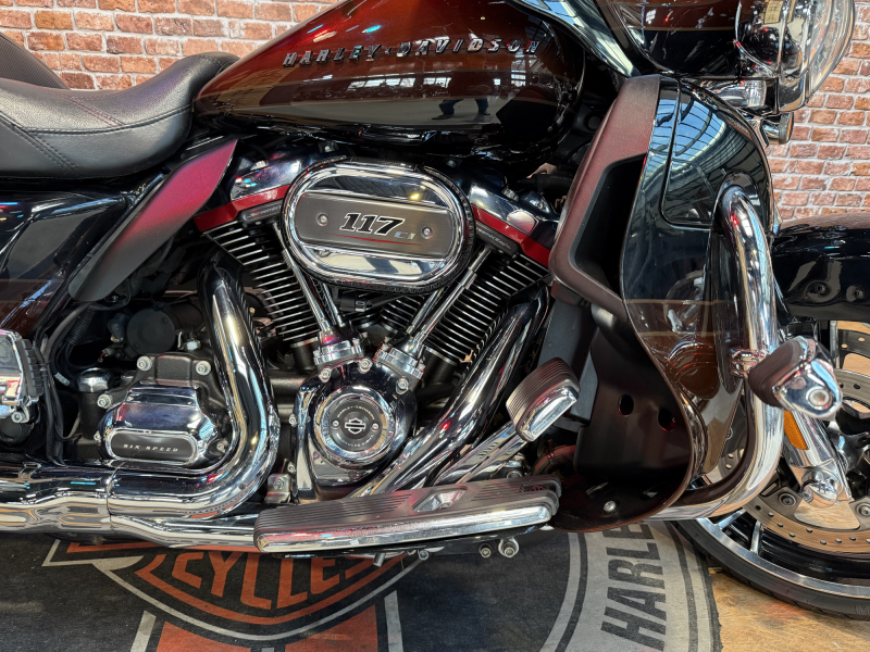 HARLEY DAVIDSON TOURING ELECTRA GLIDE 1923 ULTRA CVO 