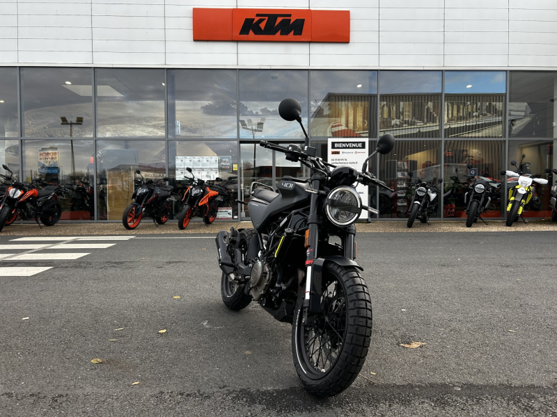 Husqvarna SVARTPILEN 401 