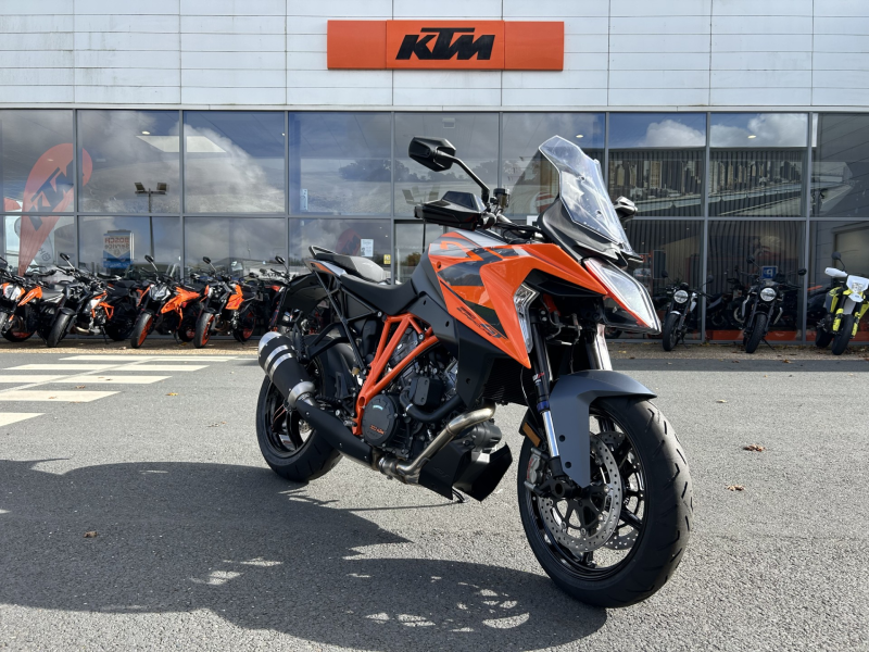 KTM 1290 SUPER DUKE GT 
