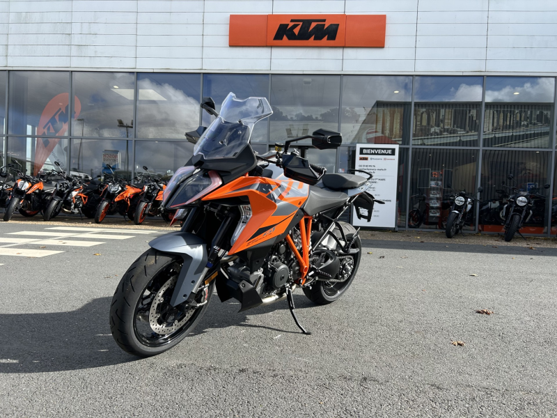 KTM 1290 SUPER DUKE GT 