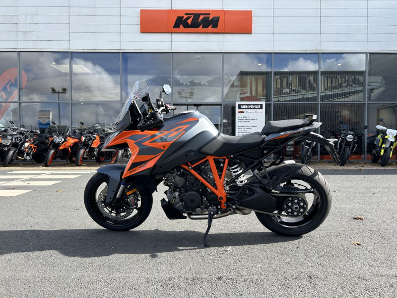 KTM 1290 SUPER DUKE GT 