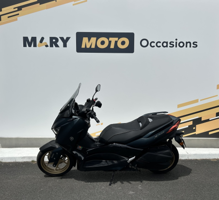 YAMAHA XMAX 300 Tech Max