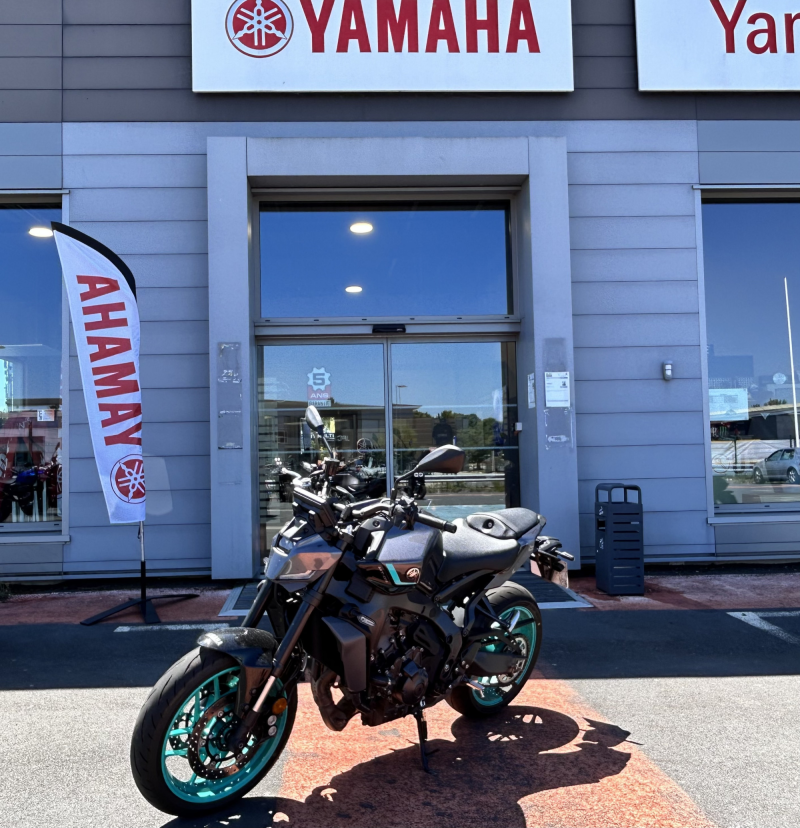 Yamaha MT-09  Y-AMT