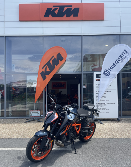 KTM 1290 SUPER DUKE R