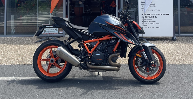 KTM 1290 SUPER DUKE R 