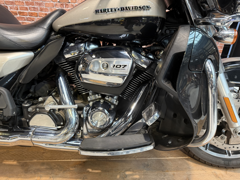 HARLEY DAVIDSON TOURING ELECTRA GLIDE 1745 ULTRA LIMITED 