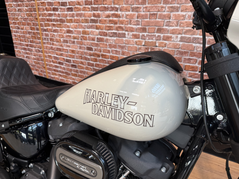 HARLEY DAVIDSON SOFTAIL LOW RIDER 1868 S 