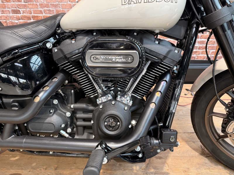 HARLEY DAVIDSON SOFTAIL LOW RIDER 1868 S 