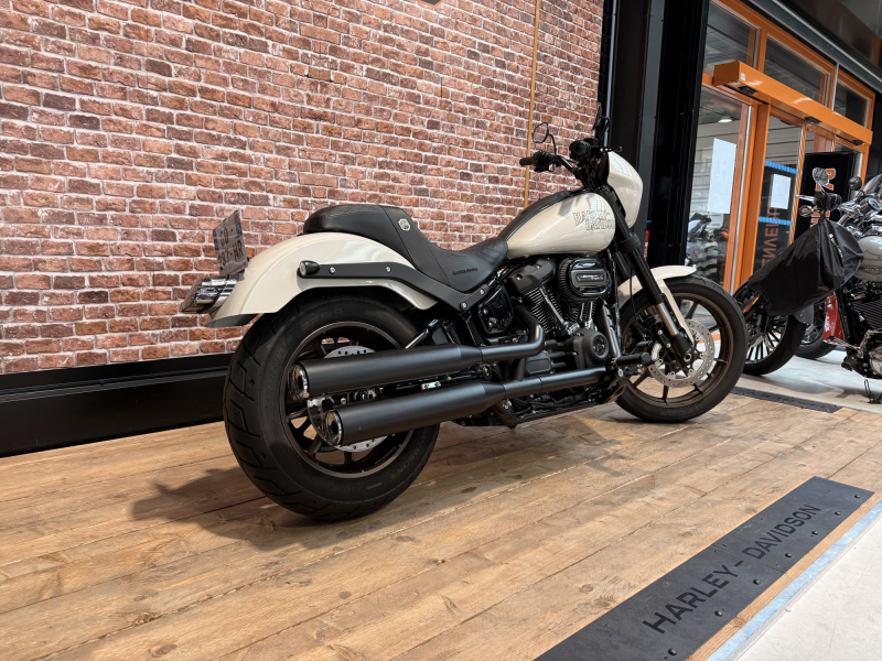 HARLEY DAVIDSON SOFTAIL LOW RIDER 1868 S 