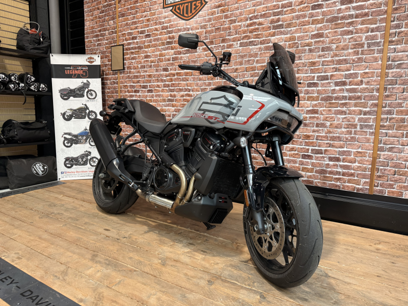 HARLEY DAVIDSON ADVENTURE PAN AMERICA 1250 ST 