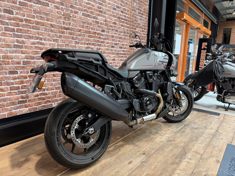 HARLEY DAVIDSON ADVENTURE PAN AMERICA 1250 ST 