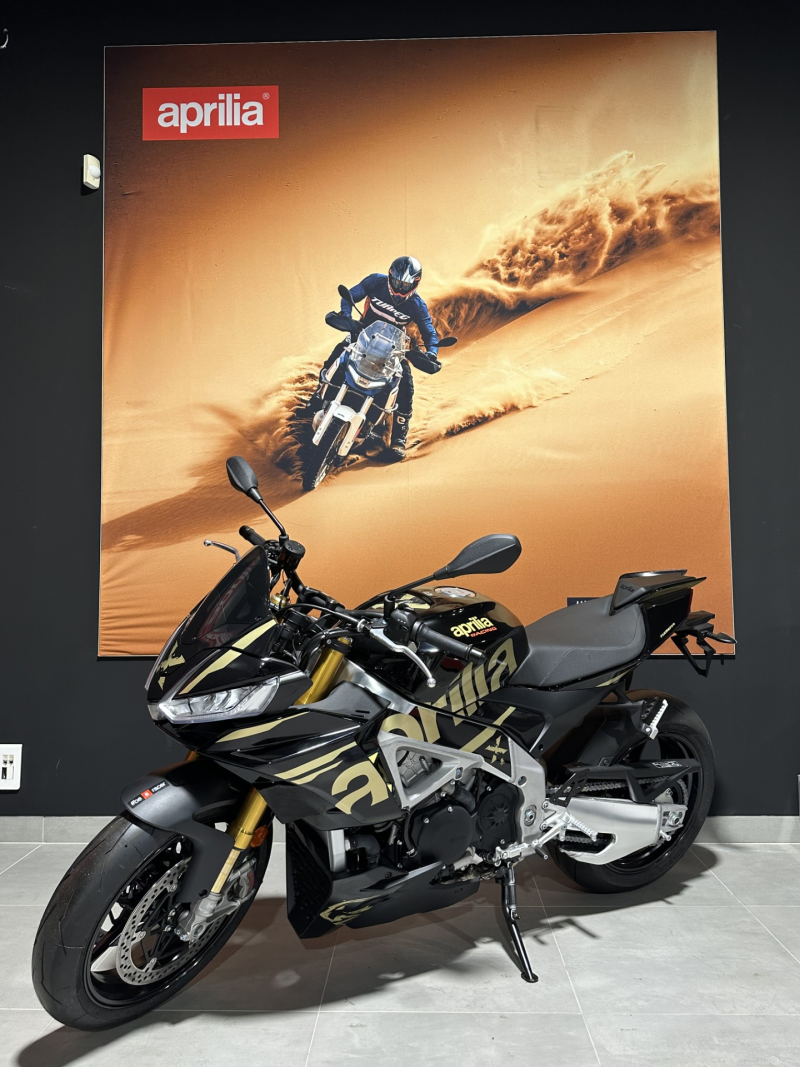 Aprilia TUONO 1100 V4 FACTORY 