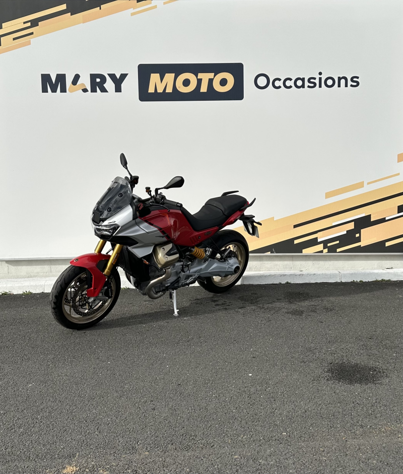 Moto Guzzi V100  MANDELLO 