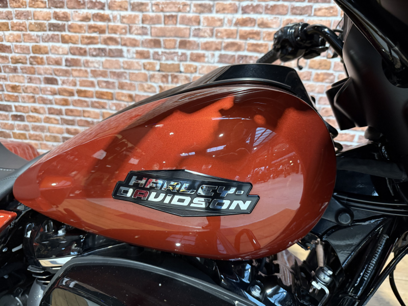 HARLEY DAVIDSON TOURING STREET GLIDE 1923 