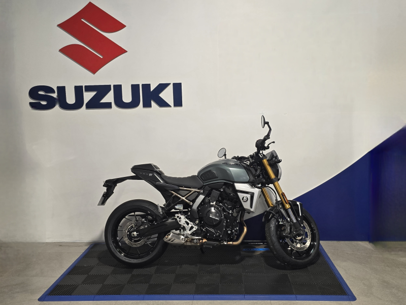 Suzuki GSX-8T 