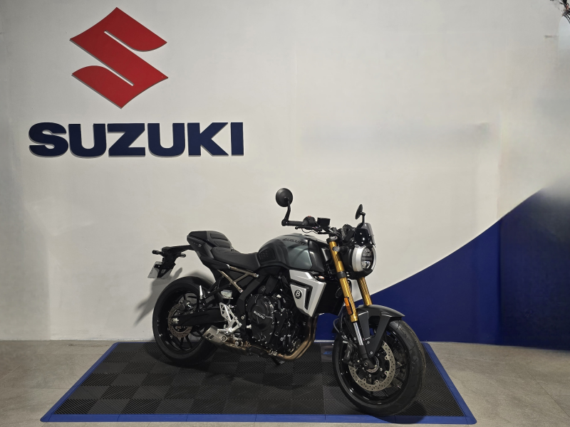 Suzuki GSX-8T 