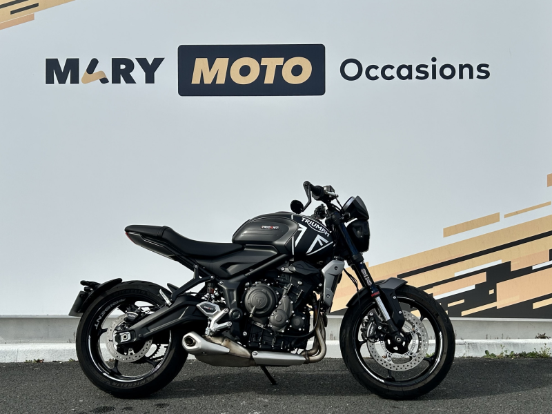 TRIUMPH TRIDENT 660 
