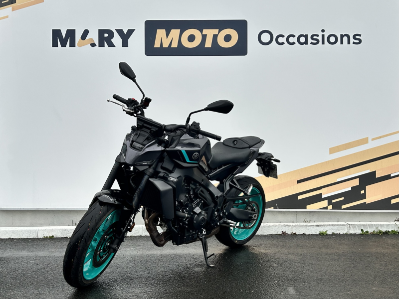 Yamaha MT-09  Y-AMT 
