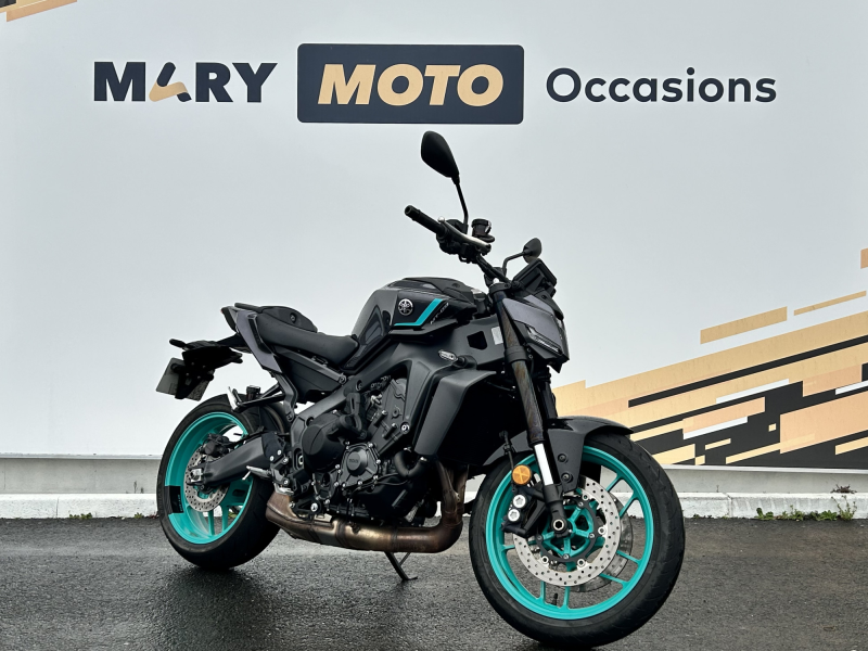 Yamaha MT-09  Y-AMT 