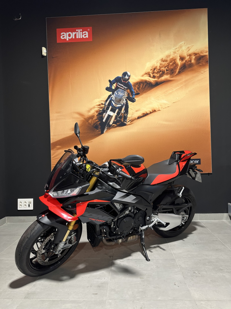 Aprilia TUONO 1100 V4 FACTORY 