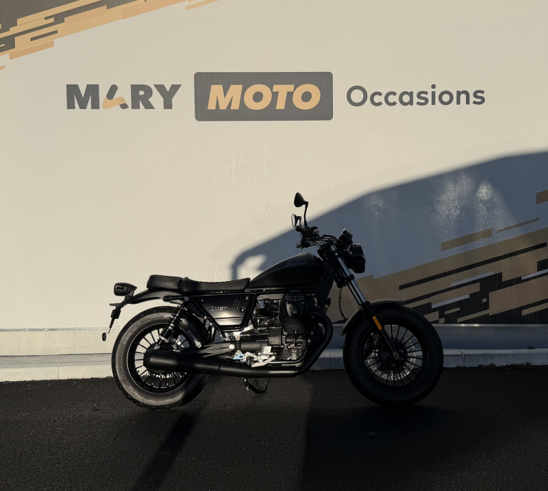 Moto Guzzi V9 BOBBER 