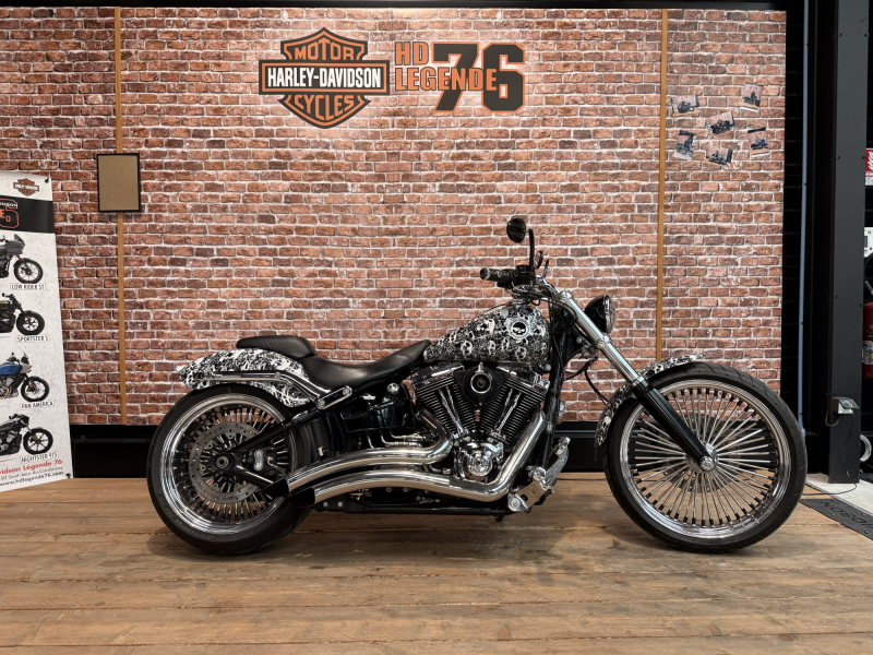 HARLEY DAVIDSON SOFTAIL BREAKOUT 1690 
