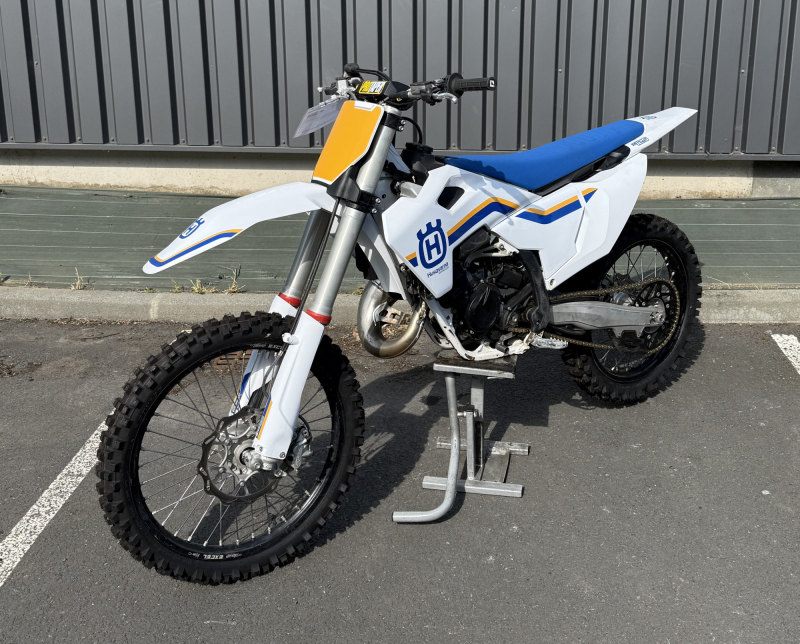 Husqvarna TC 125 