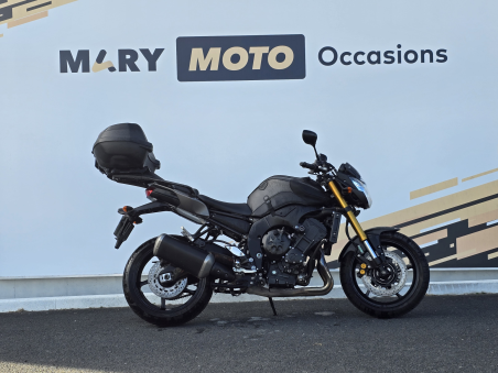YAMAHA FZ8