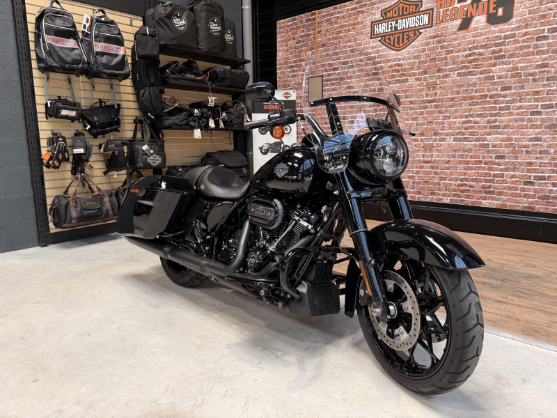 HARLEY DAVIDSON TOURING ROAD KING 1868 SPECIAL 