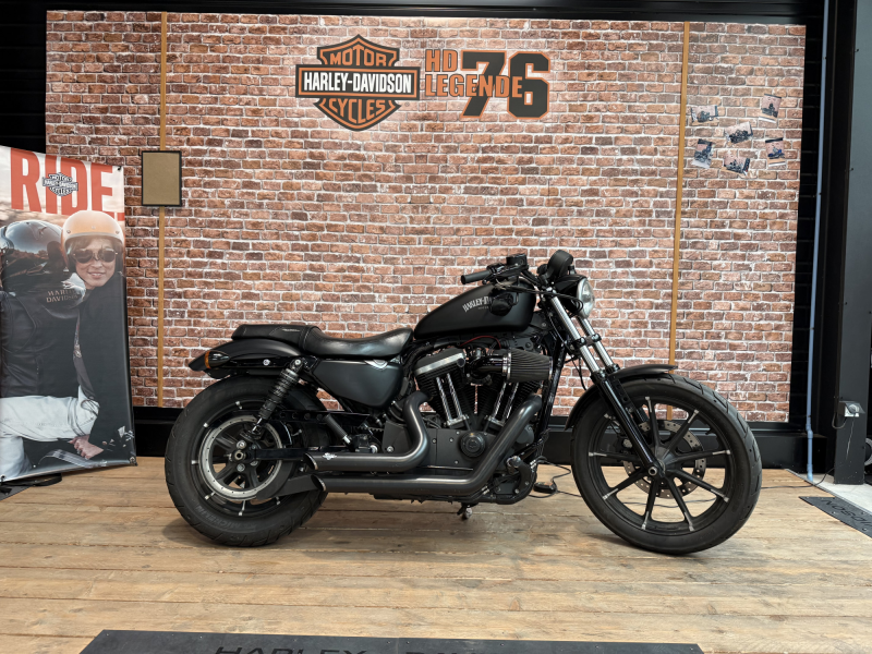 HARLEY DAVIDSON SPORTSTER IRON 883 