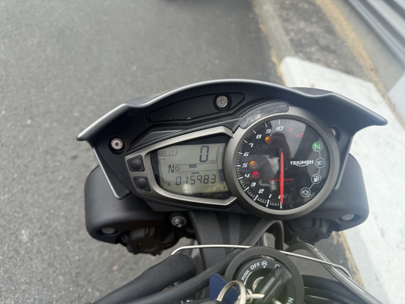TRIUMPH SPEED TRIPLE 1050 R 