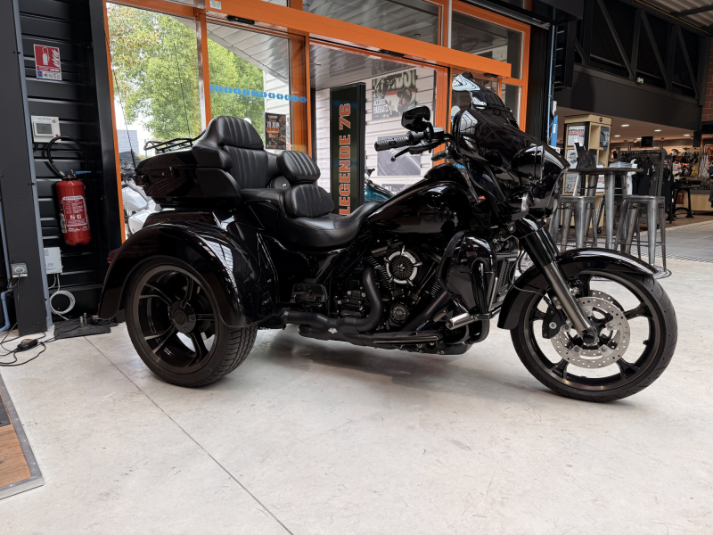 HARLEY DAVIDSON TRIKE TRI GLIDE 1923 CVO 