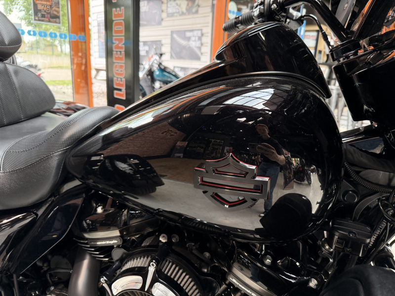 HARLEY DAVIDSON TRIKE TRI GLIDE 1923 CVO 