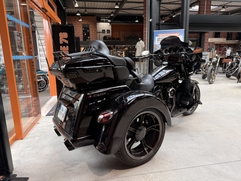 HARLEY DAVIDSON TRIKE TRI GLIDE 1923 CVO 