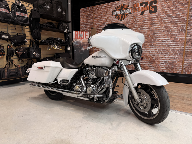 HARLEY DAVIDSON TOURING STREET GLIDE 1690 