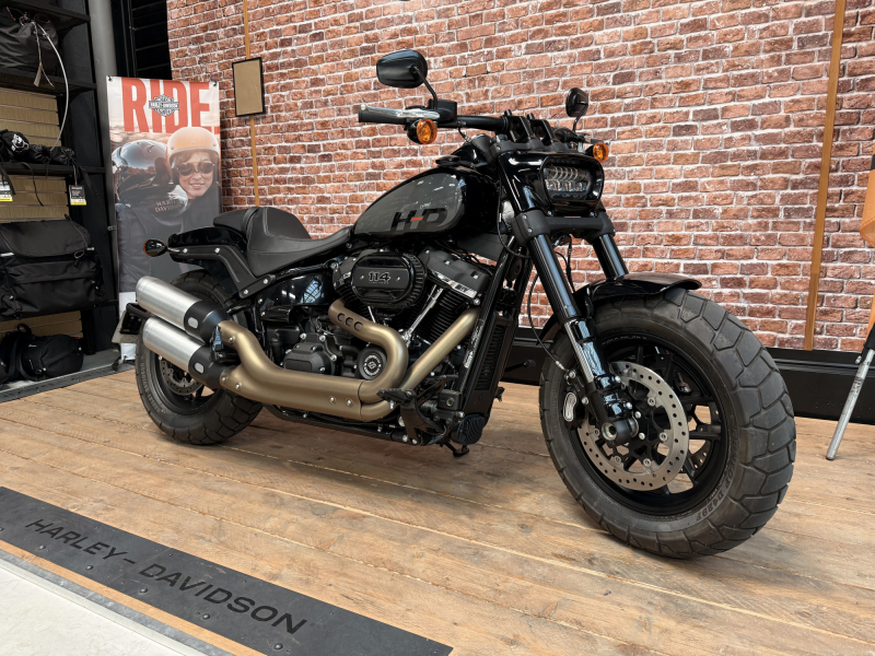 HARLEY DAVIDSON SOFTAIL FAT BOB 1868 