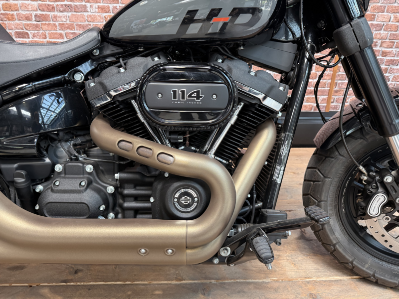 HARLEY DAVIDSON SOFTAIL FAT BOB 1868 