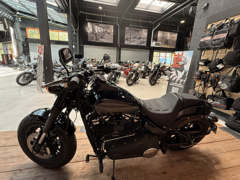 HARLEY DAVIDSON SOFTAIL FAT BOB 1868 