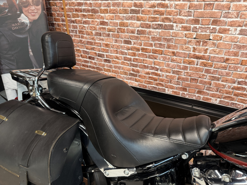 HARLEY DAVIDSON SOFTAIL LOW RIDER 1745 
