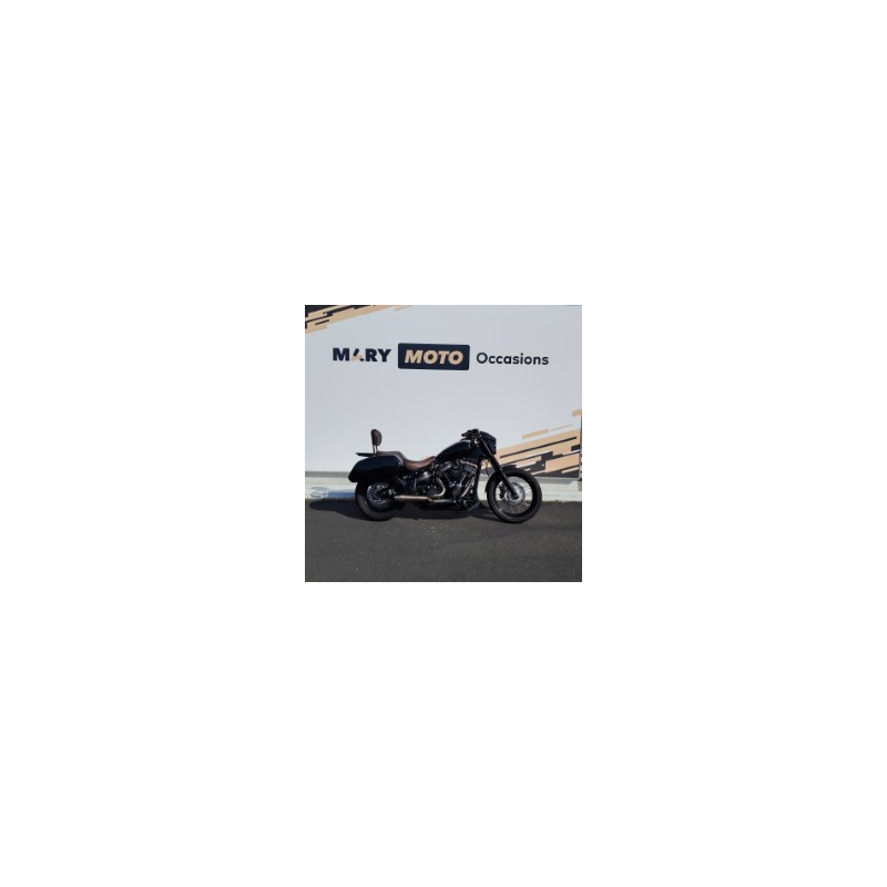 HARLEY DAVIDSON SOFTAIL STREET BOB 1745 