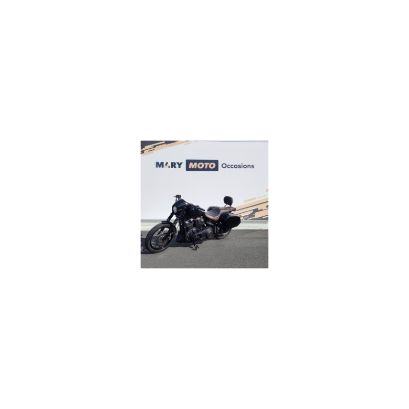 HARLEY DAVIDSON SOFTAIL STREET BOB 1745 