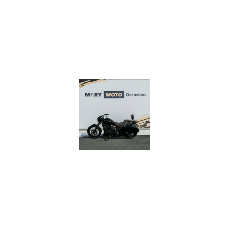 HARLEY DAVIDSON SOFTAIL STREET BOB 1745 