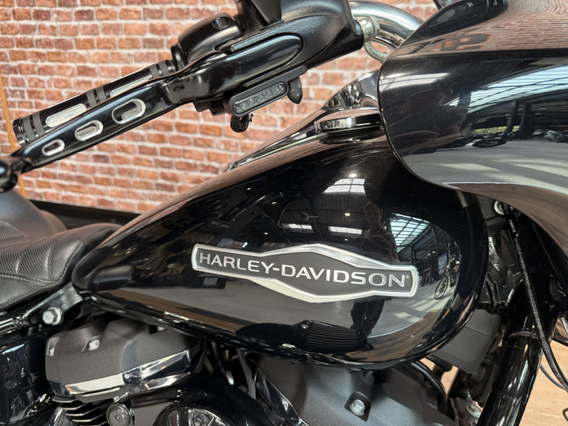HARLEY DAVIDSON SOFTAIL SPORT GLIDE 1745 