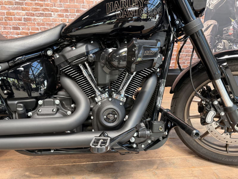 HARLEY DAVIDSON SOFTAIL LOW RIDER 1923 S 