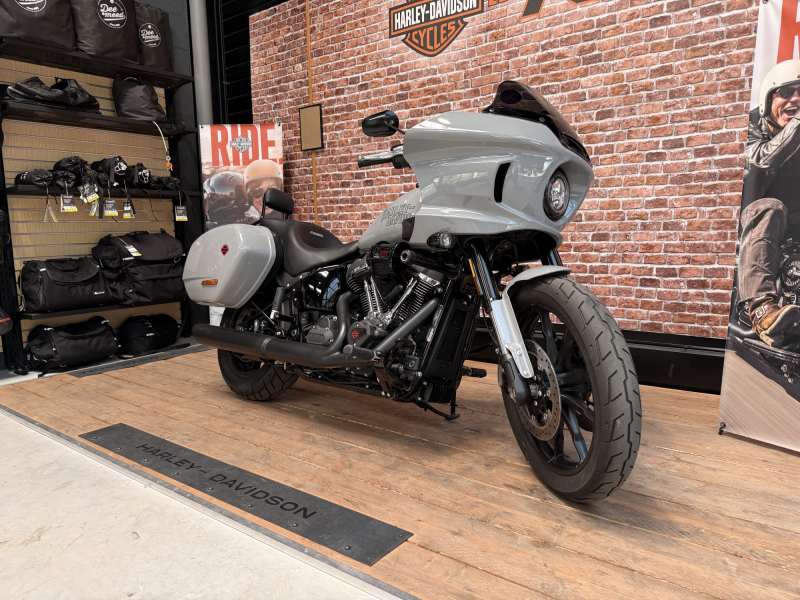 HARLEY DAVIDSON SOFTAIL LOW RIDER 1923 ST 