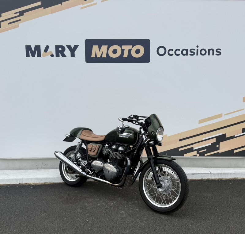 TRIUMPH THRUXTON 900 