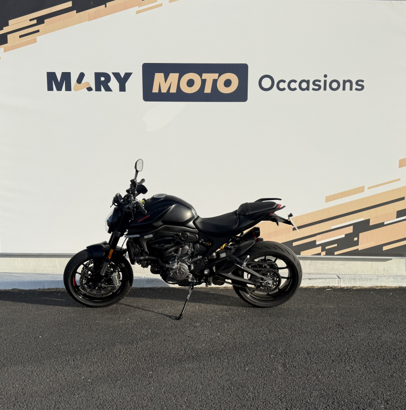 DUCATI MONSTER 900 