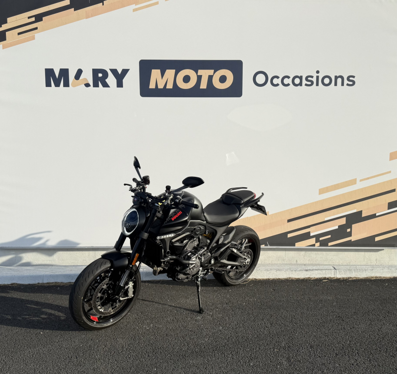 DUCATI MONSTER 900 