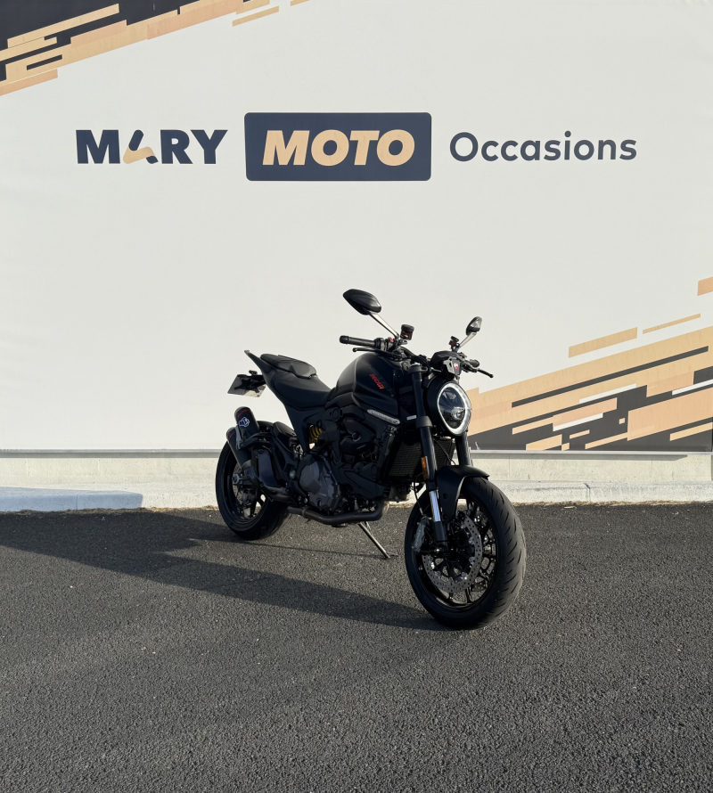 DUCATI MONSTER 900 